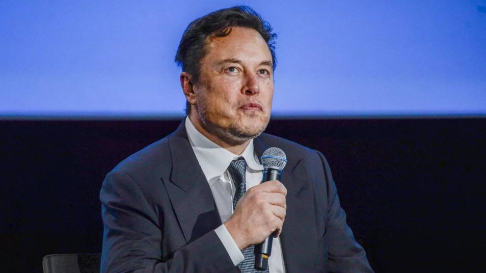 X fecha  no Brasil após decisão judicial, Musk critica Moraes